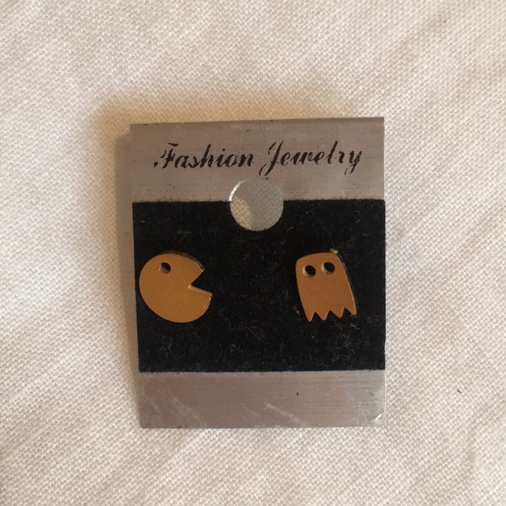 🖤 Pac-Man Earrings